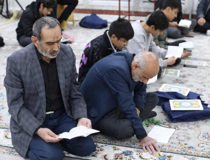 تصاویر/ مراسم احیای شب قدر در باقرشهر