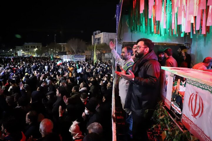 تصاویر/مراسم شبی با شهدای والامقام سردار شهید اسلام سپهبد محمد پاکپور و سرهنگ پاسدار حاج وحید هاشمی در اراک