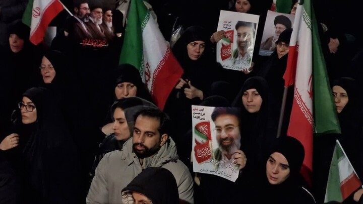 تصاویر / تجمع هم‌بستگی و انتقام‌جویی مردم ملایر