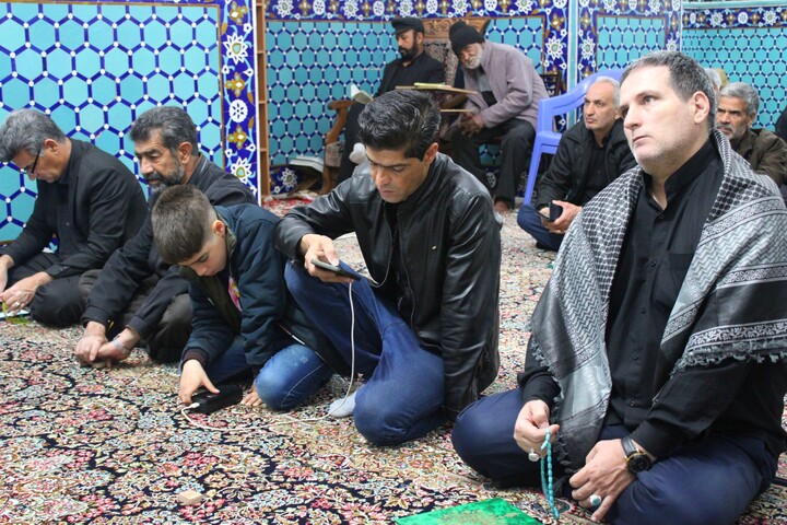 تصاویر/ مراسم احیا شب بیست و سوم ماه مبارک رمضان در جوار امامزادگان شهر جوپار