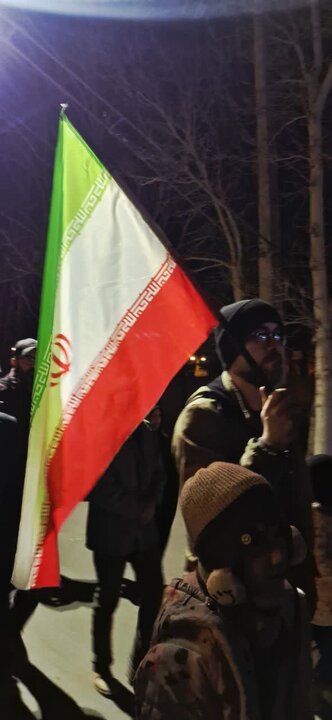 تصاویر/ اجتماع مردمی بیعت با رهبر معظم انقلاب و محکومیت رژیم صهیونیستی و آمریکای جنایتکار در نطنز