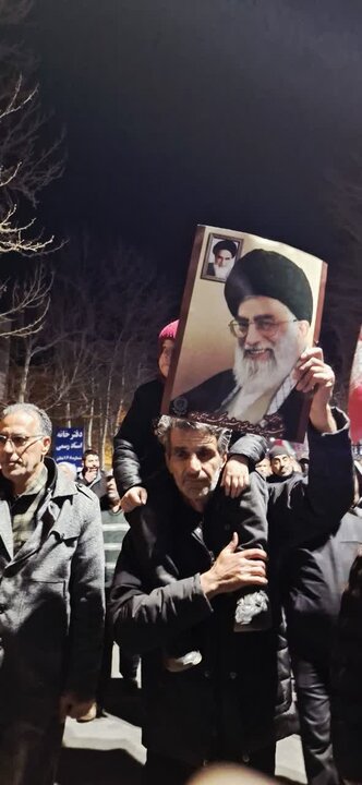تصاویر/ اجتماع مردمی بیعت با رهبر معظم انقلاب و محکومیت رژیم صهیونیستی و آمریکای جنایتکار در نطنز