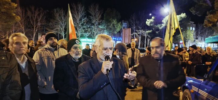 تصاویر/ اجتماع مردمی بیعت با رهبر معظم انقلاب و محکومیت رژیم صهیونیستی و آمریکای جنایتکار در نطنز