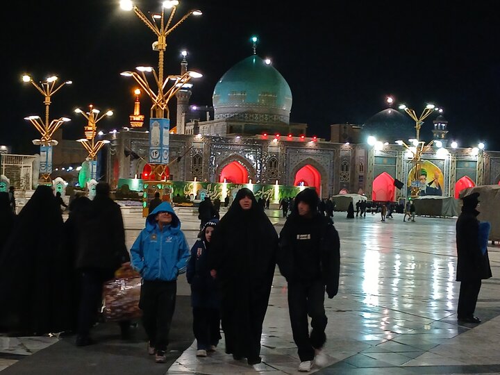 تصاویر/مراسم احیای شب قدر ۲۳ ماه مبارک رمضان حرم رضوی