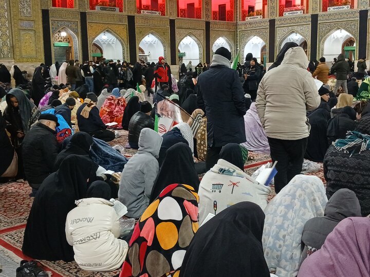 تصاویر/مراسم احیای شب قدر ۲۳ ماه مبارک رمضان حرم رضوی