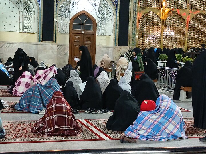 تصاویر/مراسم احیای شب قدر ۲۳ ماه مبارک رمضان حرم رضوی