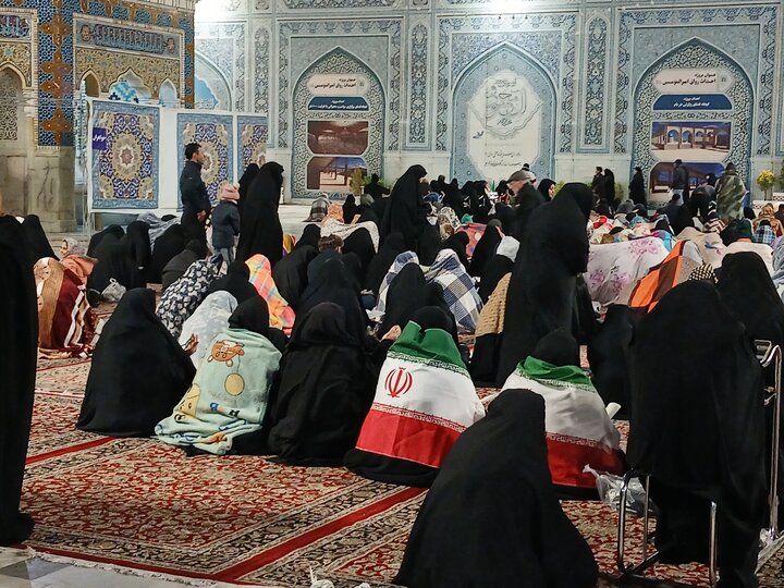 تصاویر مراسم احیای شب قدر۲۳ماه مبارک رمضان در حرم رضوی