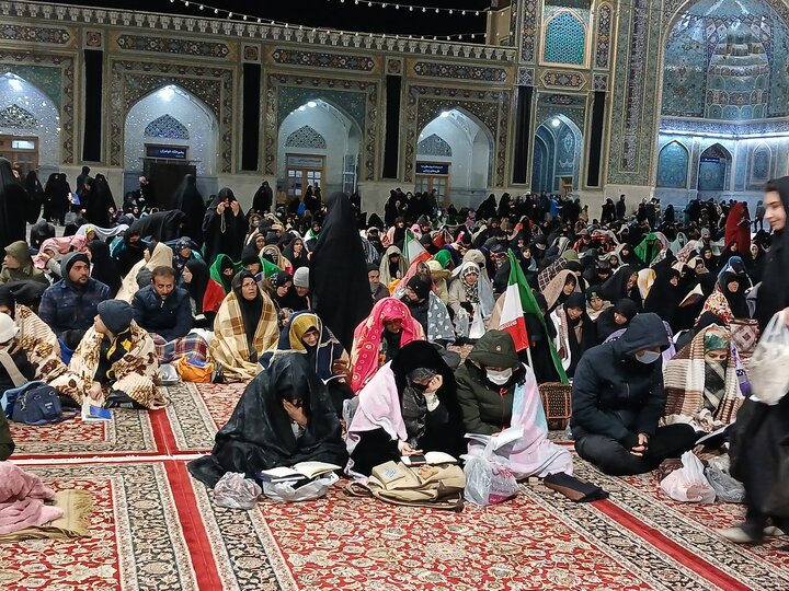 تصاویر مراسم احیای شب قدر۲۳ماه مبارک رمضان در حرم رضوی