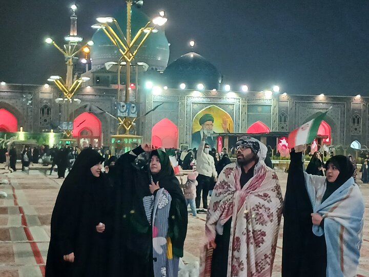 تصاویر مراسم احیای شب قدر۲۳ماه مبارک رمضان در حرم رضوی