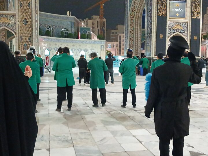 تصاویر مراسم احیای شب قدر۲۳ماه مبارک رمضان در حرم رضوی
