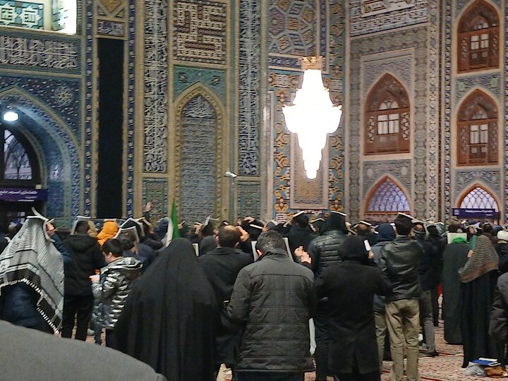 تصاویر مراسم احیای شب قدر۲۳ماه مبارک رمضان در حرم رضوی