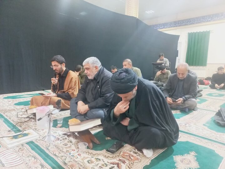 تصاویر/برگزاری مراسم شب قدر در مسجد امام حسن مجتبی(ع) کامیاران