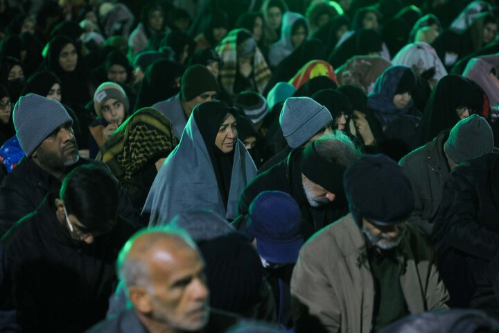 تصاویر| شب قدر 23 در پارک آزادگان بیرجند