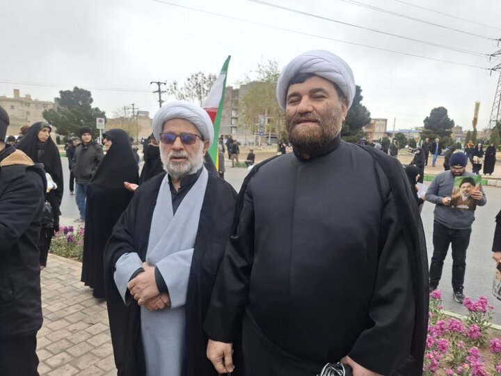تصاویر/حضور طلاب و روحانیون کاشان در راهپیمایی روز جهانی قدس