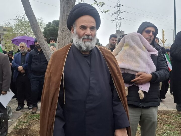 تصاویر/حضور طلاب و روحانیون کاشان در راهپیمایی روز جهانی قدس