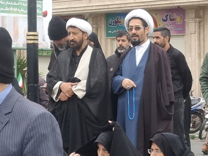 تصاویر/حضور طلاب و روحانیون کاشان در راهپیمایی روز جهانی قدس