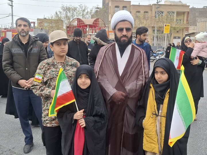 تصاویر/حضور طلاب و روحانیون کاشان در راهپیمایی روز جهانی قدس