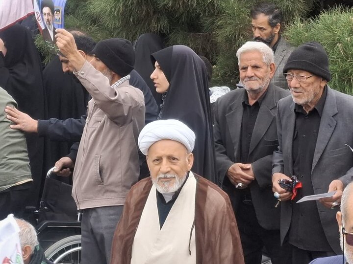 تصاویر/حضور طلاب و روحانیون کاشان در راهپیمایی روز جهانی قدس