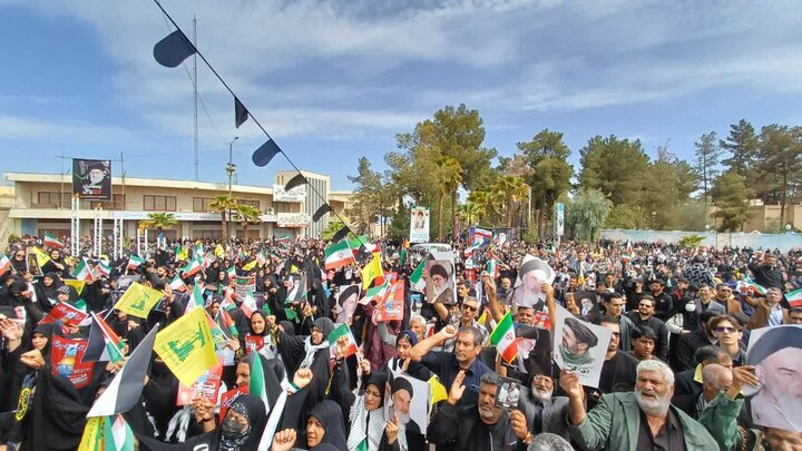 تصاویر/ حضور پر شور مردم غیور شهرستان زاهدان در روز قدس
