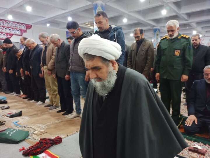 تصاویر/ نماز عبادی سیایی جمعه کاشان