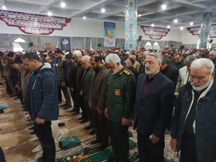 تصاویر/ نماز عبادی سیایی جمعه کاشان