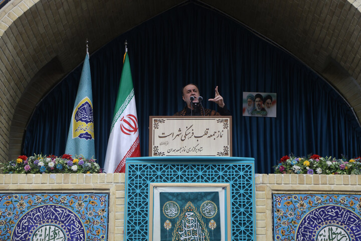 تصاویر / اقامه نمازجمعه همدان