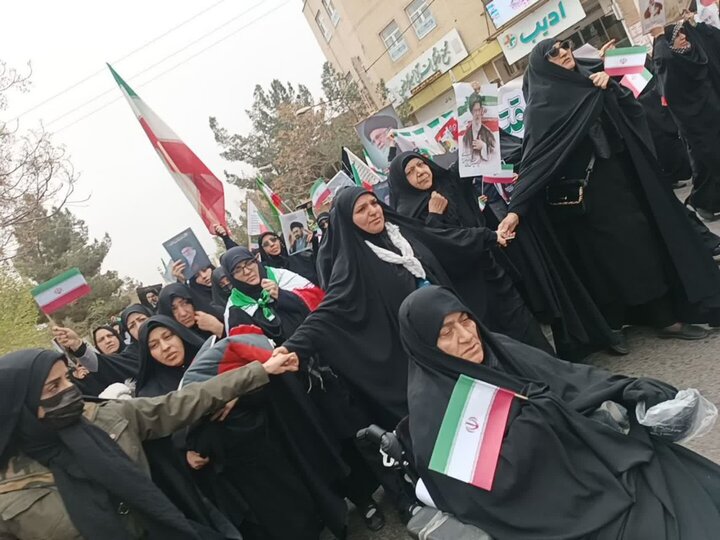 تصاویر حضور مردم مؤمن و انقلابی محمدآباد، یزدل ونوش آباد در راهپیمایی روز جهانی قدس