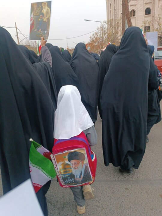 تصاویر حضور مردم مؤمن و انقلابی محمدآباد، یزدل ونوش آباد در راهپیمایی روز جهانی قدس