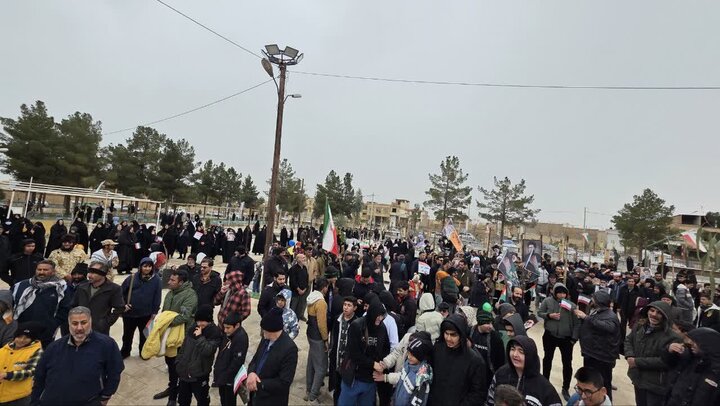 تصاویر حضور مردم مؤمن و انقلابی محمدآباد، یزدل ونوش آباد در راهپیمایی روز جهانی قدس