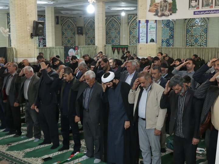 تصاویر/ اقامه‌ نماز جمعه در شهر زیدآباد