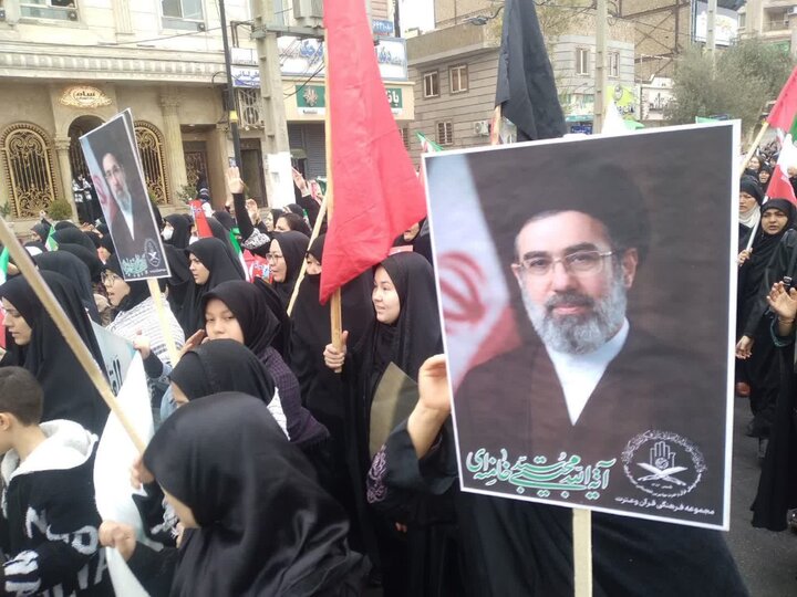 تصاویر / حضور گسترده مهاجرین افغانستانی شهرستان قرچک در راهپیمایی روز جهانی قدس