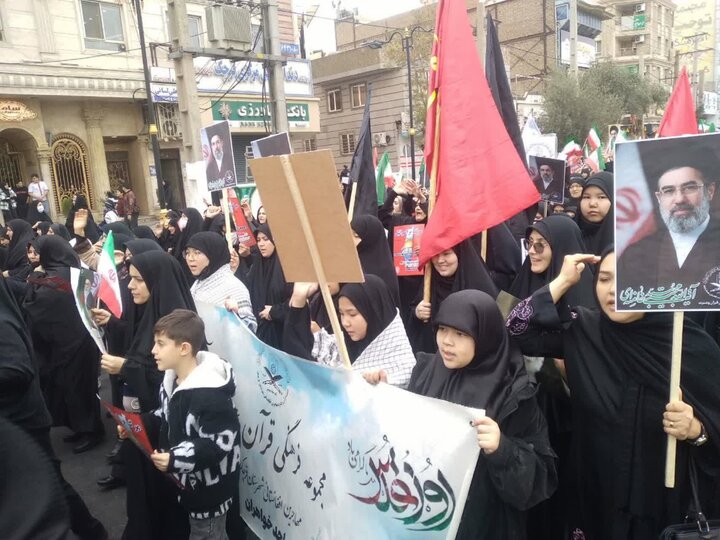 تصاویر / حضور گسترده مهاجرین افغانستانی شهرستان قرچک در راهپیمایی روز جهانی قدس