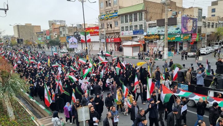 تصاویر / حضور گسترده مهاجرین افغانستانی شهرستان قرچک در راهپیمایی روز جهانی قدس