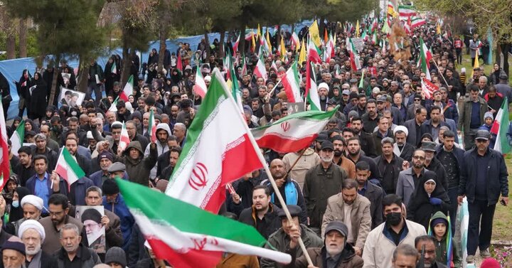 تصاویر/حضور پرشور مردم کرمان در راهپیمایی روز جهانی قدس در ۲۲ اسفندماه ۱۴٠۴