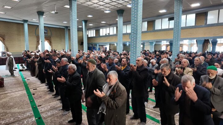 تصاویر/ آیین عبادی سیاسی نماز جمعه نوشین شهر