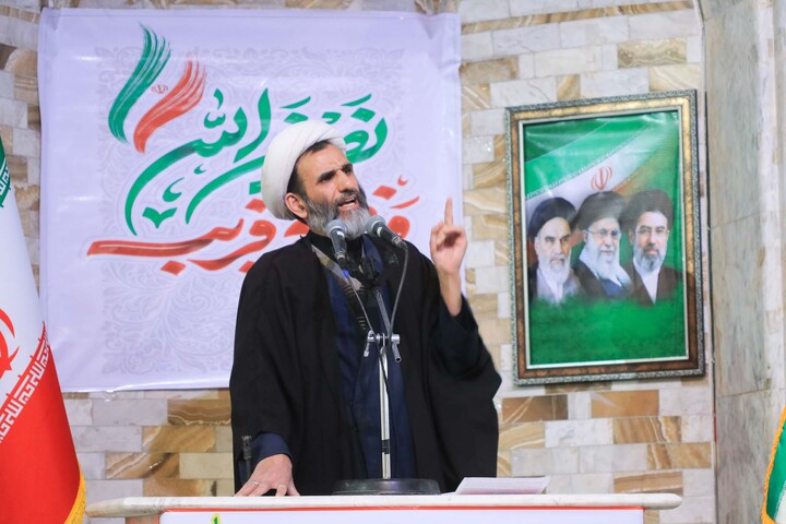 تصاویر| نماز جمعه باشکوه روز قدس در بیرجند