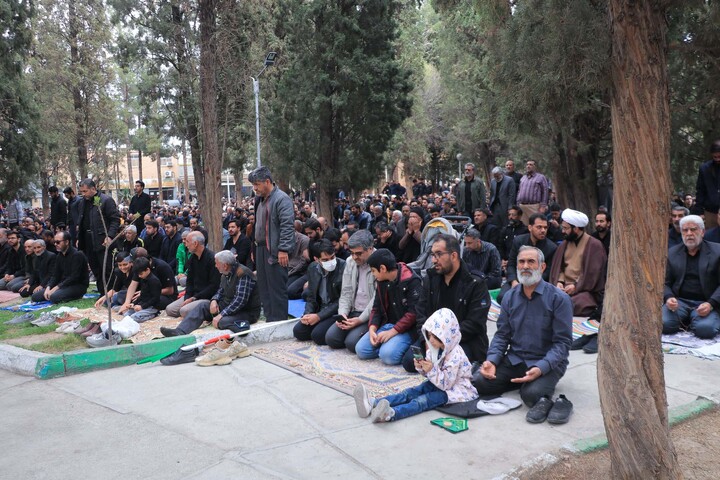 تصاویر| نماز جمعه باشکوه روز قدس در بیرجند