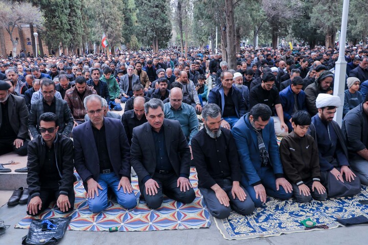 تصاویر| نماز جمعه باشکوه روز قدس در بیرجند