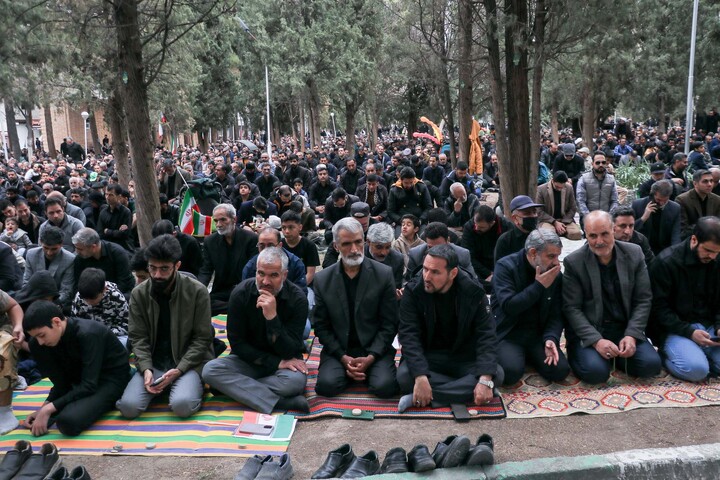 تصاویر| نماز جمعه باشکوه روز قدس در بیرجند