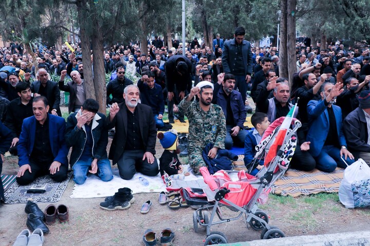 تصاویر| نماز جمعه باشکوه روز قدس در بیرجند