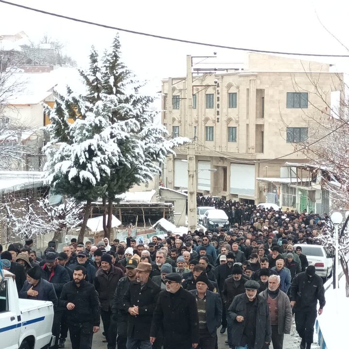 تصاویر/ مراسم راهپیمایی روز جهانی قدس در هوای سرد و برفی بخش ارجمند استان تهران