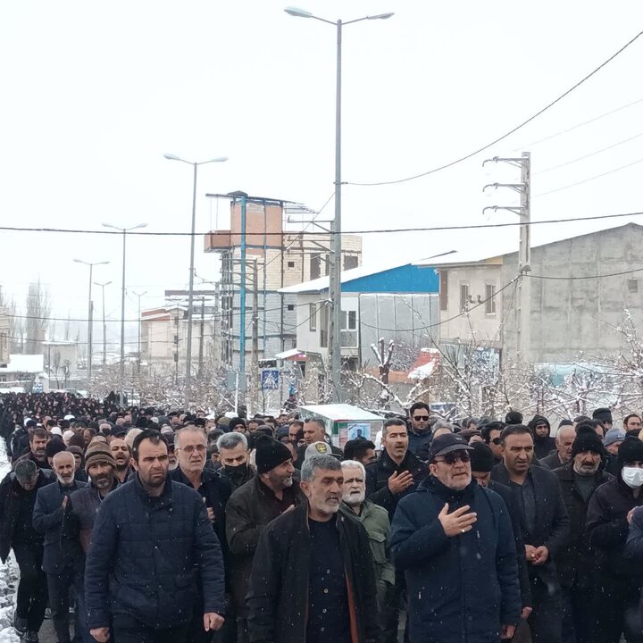 تصاویر/ مراسم راهپیمایی روز جهانی قدس در هوای سرد و برفی بخش ارجمند استان تهران