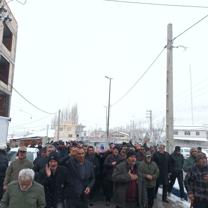 تصاویر/ مراسم راهپیمایی روز جهانی قدس در هوای سرد و برفی بخش ارجمند استان تهران