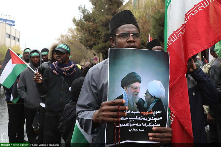 Photos/Qom se mobilise pour la Journée d’Al-Quds : l’appel du Guide entendu /un soutien populaire massif derrière le Guide