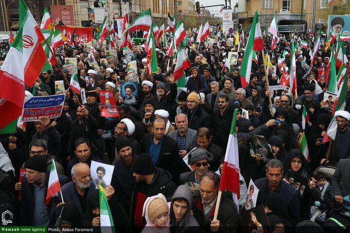 Photos/Qom se mobilise pour la Journée d’Al-Quds : l’appel du Guide entendu /un soutien populaire massif derrière le Guide