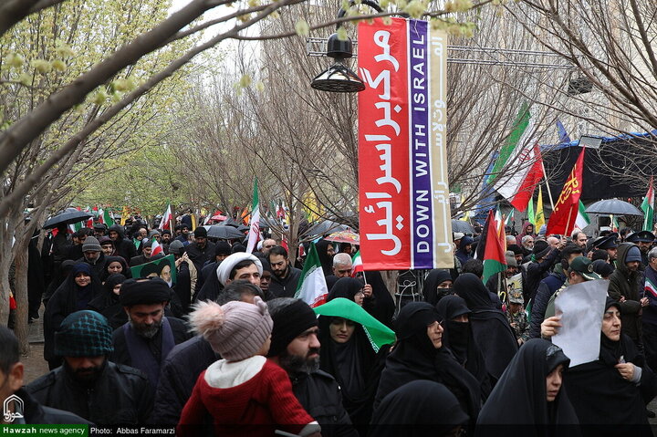 Photos/Qom se mobilise pour la Journée d’Al-Quds : l’appel du Guide entendu /un soutien populaire massif derrière le Guide