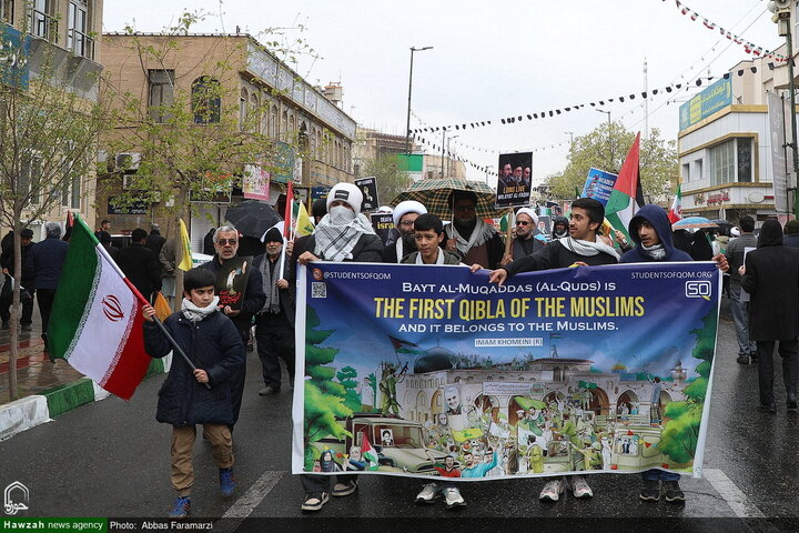 Photos/Qom se mobilise pour la Journée d’Al-Quds : l’appel du Guide entendu /un soutien populaire massif derrière le Guide