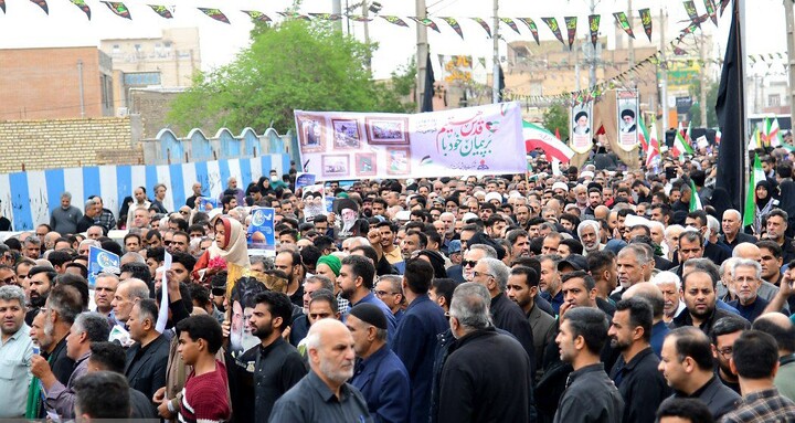 تصاویر/تشییع پیکر شهدا همزمان با روز قدس در آبادان