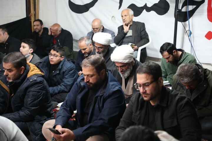 تصاویر/ نماینده ولی‌فقیه در استان سمنان در مواکب عزای سطح شهر سمنان حضور یافت