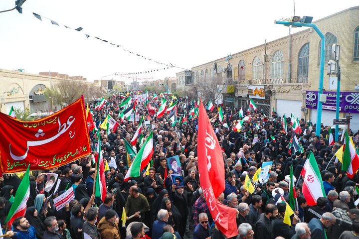 تصاویر/ حماسه به یادماندنی مردم دارالعباده یزد در روز جهانی قدس۱۴۰۴